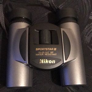 Binoculars with carrying case